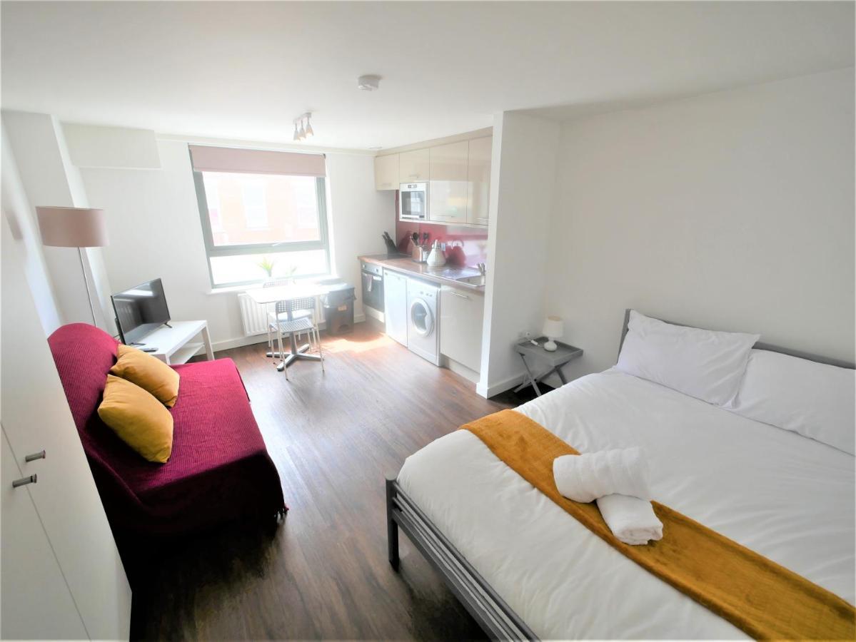 Hill House Holiday Apartments Bournemouth Bagian luar foto