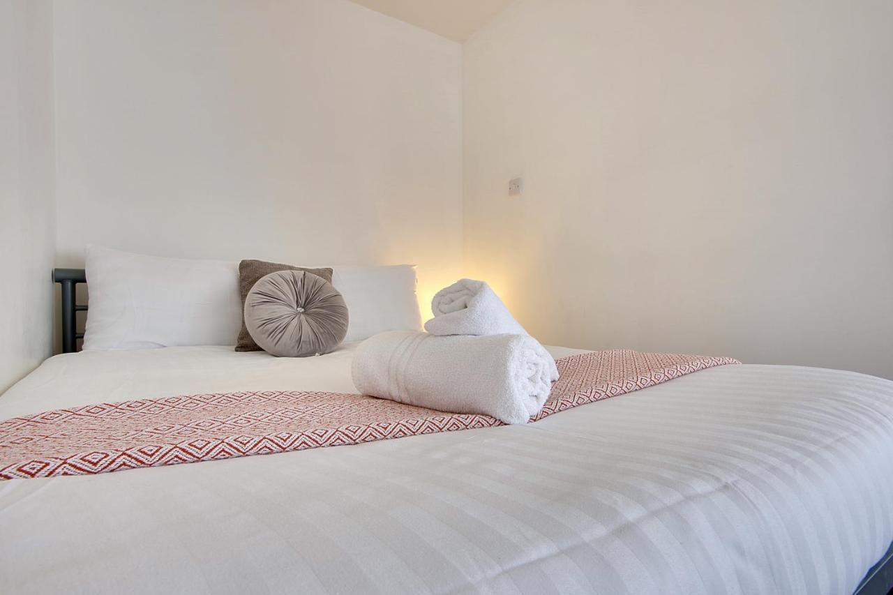 Hill House Holiday Apartments Bournemouth Bagian luar foto