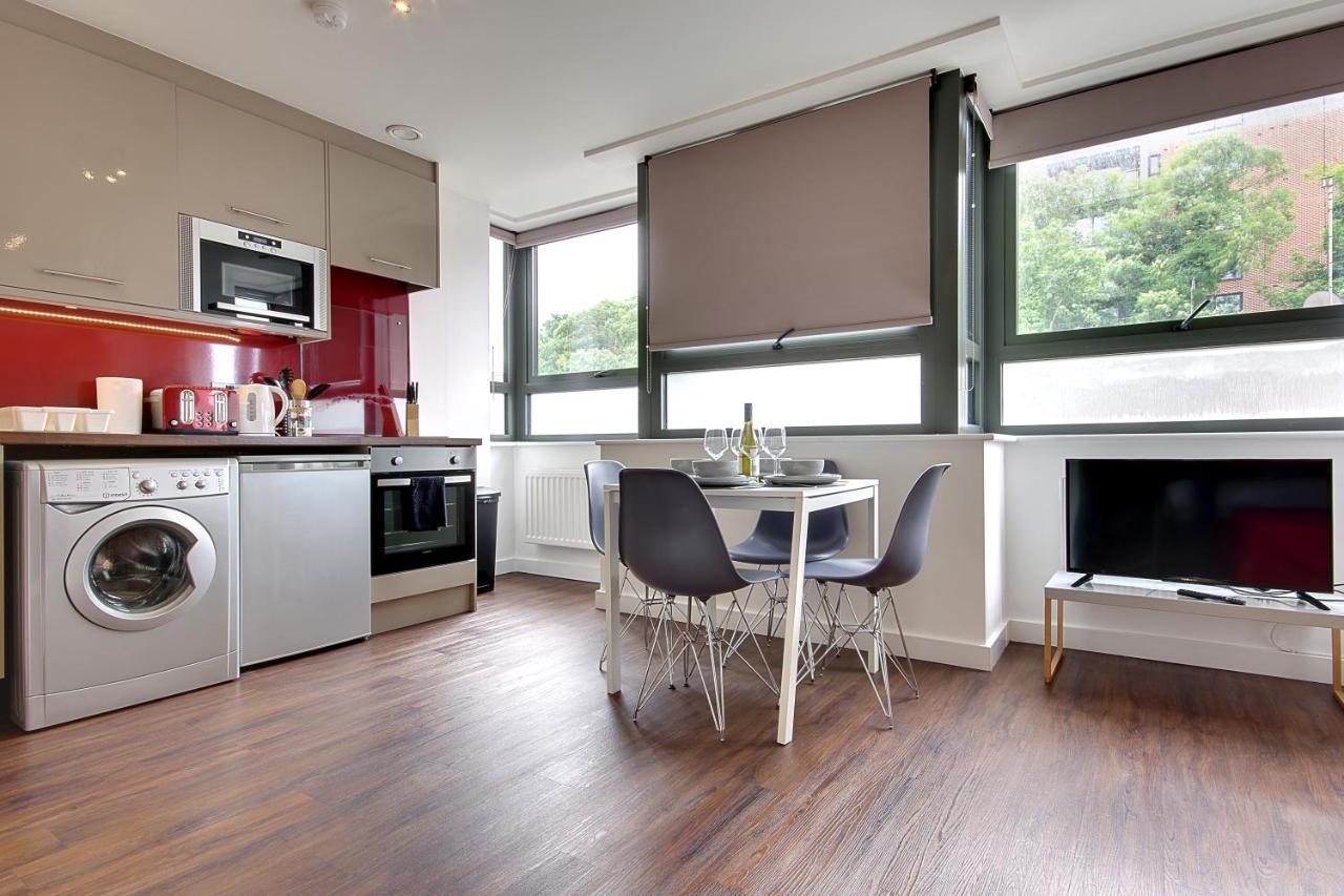 Hill House Holiday Apartments Bournemouth Bagian luar foto