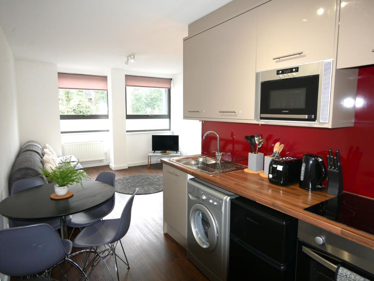 Hill House Holiday Apartments Bournemouth Bagian luar foto