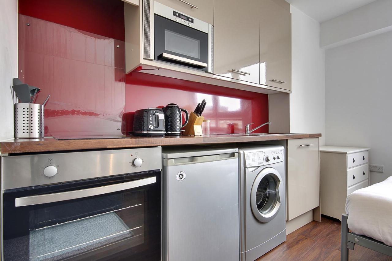 Hill House Holiday Apartments Bournemouth Bagian luar foto